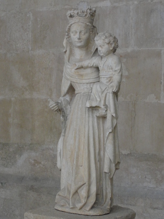 Mother & Child Statue, Mosteiro de Santa Maria de Alcobaca