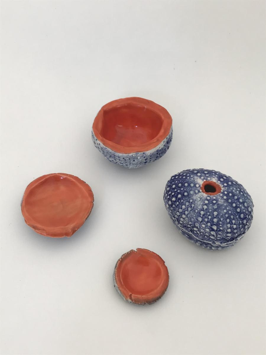 Set of 4 mini Urchin Accessories (3 dishes, 1 bud vase)